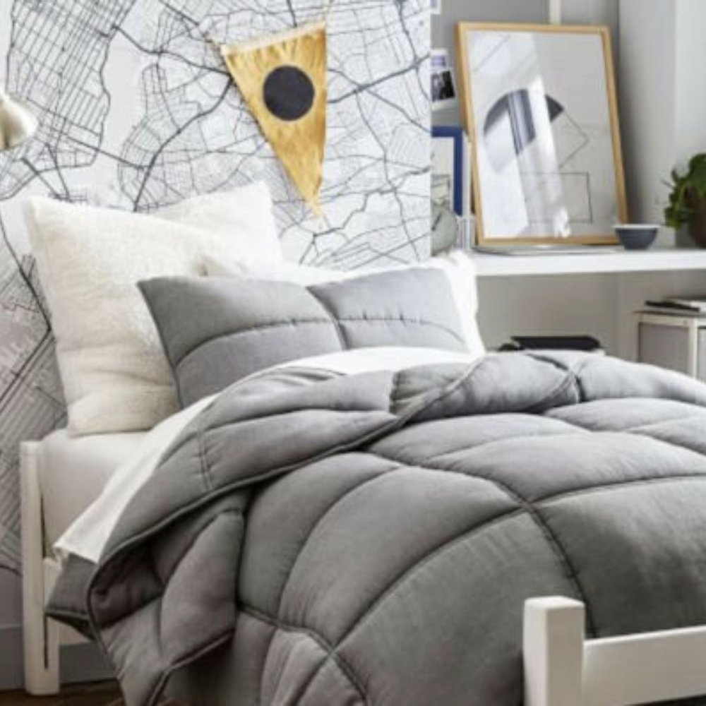 POTTERY BARN PUFFY SHAM TEEN DORM - CHARCOAL BLACK GRAY STANDARD PILLOW SHAM NIP